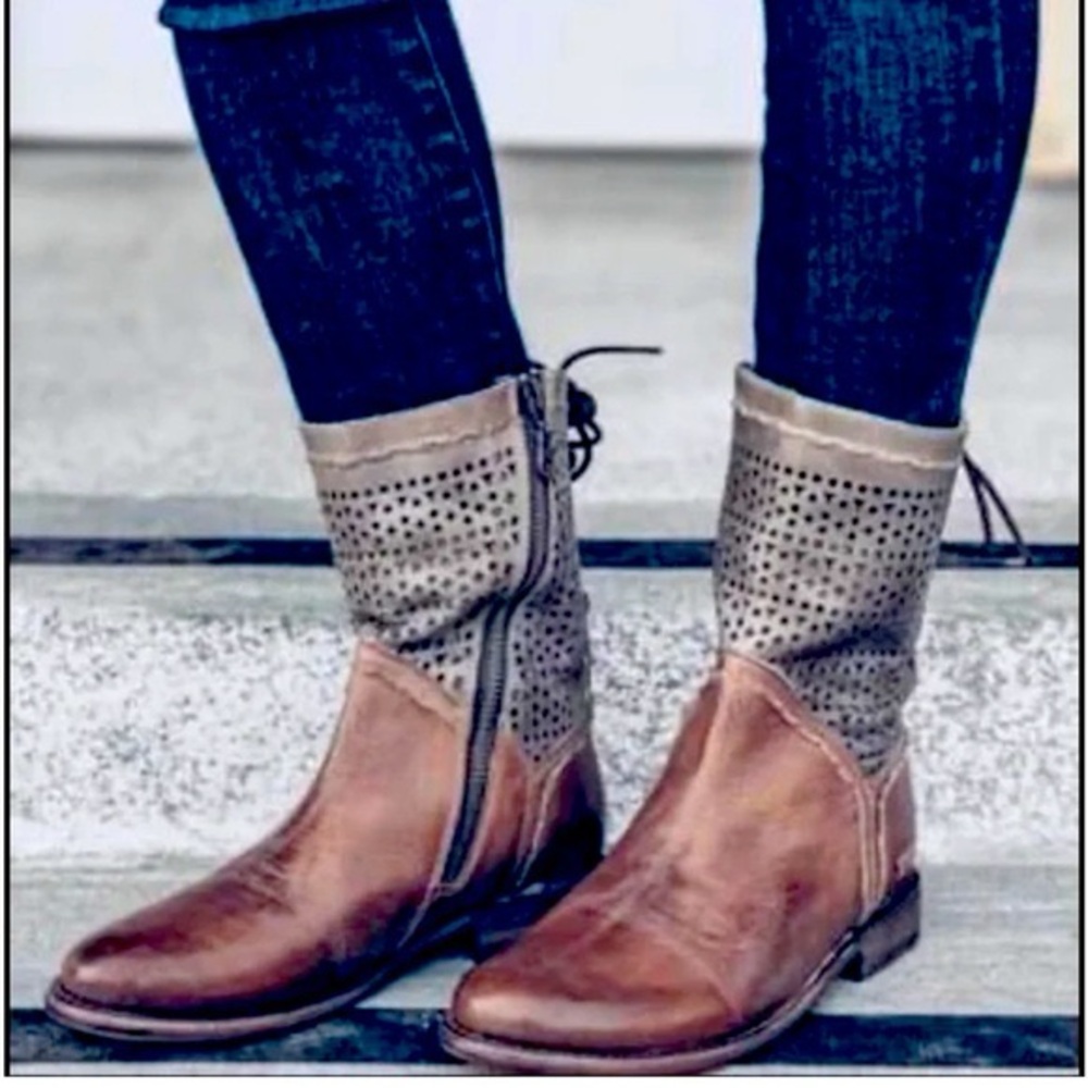 Bed Stu Cheshire Perforated Distressed Leather Boho Moto Boots Booties Size 9